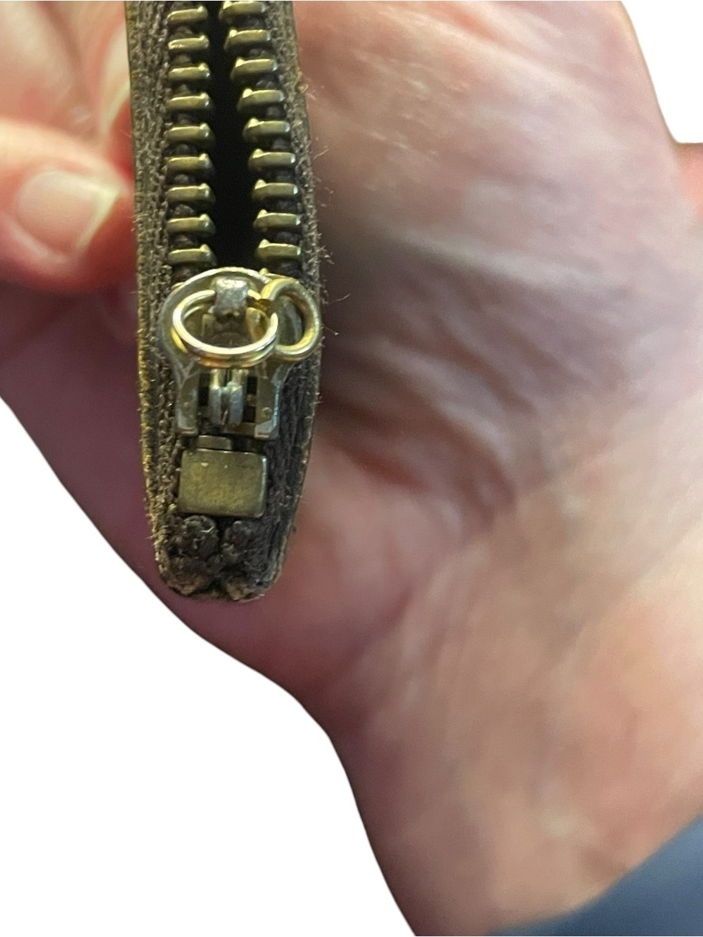 Louis Vuitton Monogram Bundle: Pochette Cles Key Pouch & Vintage Pass ID Holder - Picture 3 of 11
